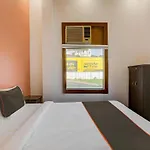 Hotel O North Hotel & Lawn